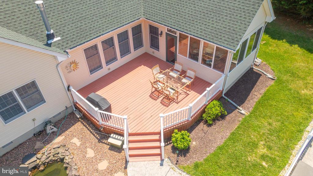 19 TURTLE DOVE DRIVE