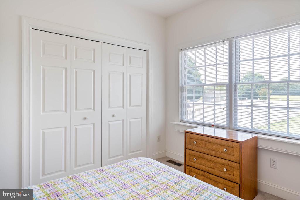 19 TURTLE DOVE DRIVE