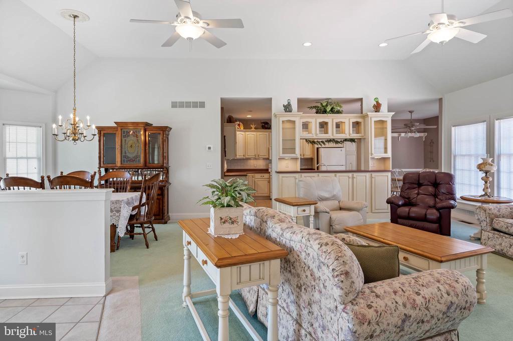 19 TURTLE DOVE DRIVE
