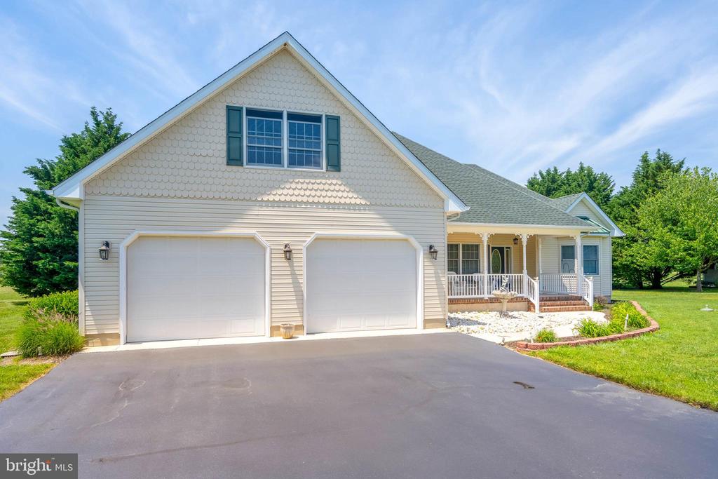 19 TURTLE DOVE DRIVE