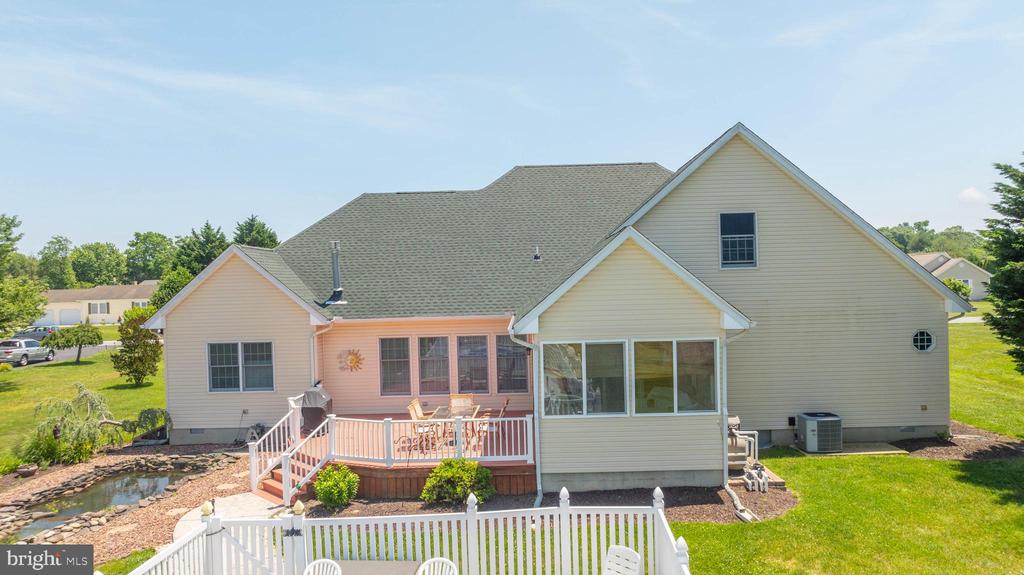 19 TURTLE DOVE DRIVE