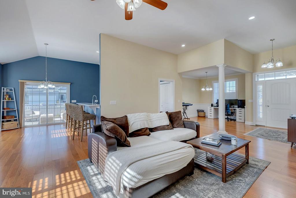 5600 CAMBERLY DRIVE