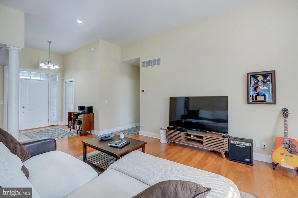 5600 CAMBERLY DRIVE