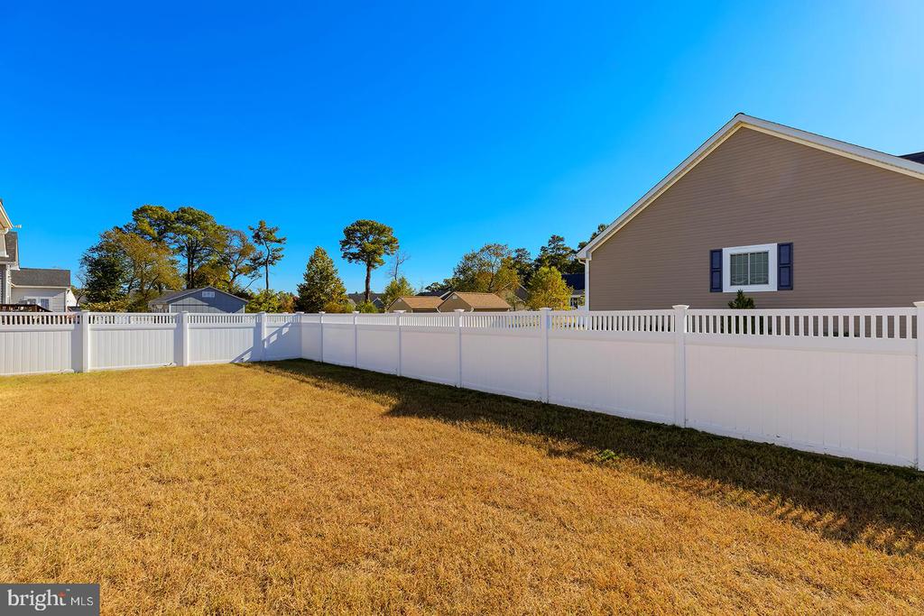 5600 CAMBERLY DRIVE