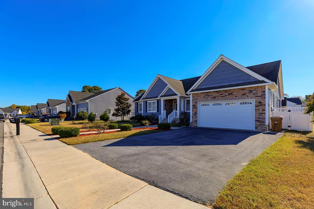 5600 CAMBERLY DRIVE