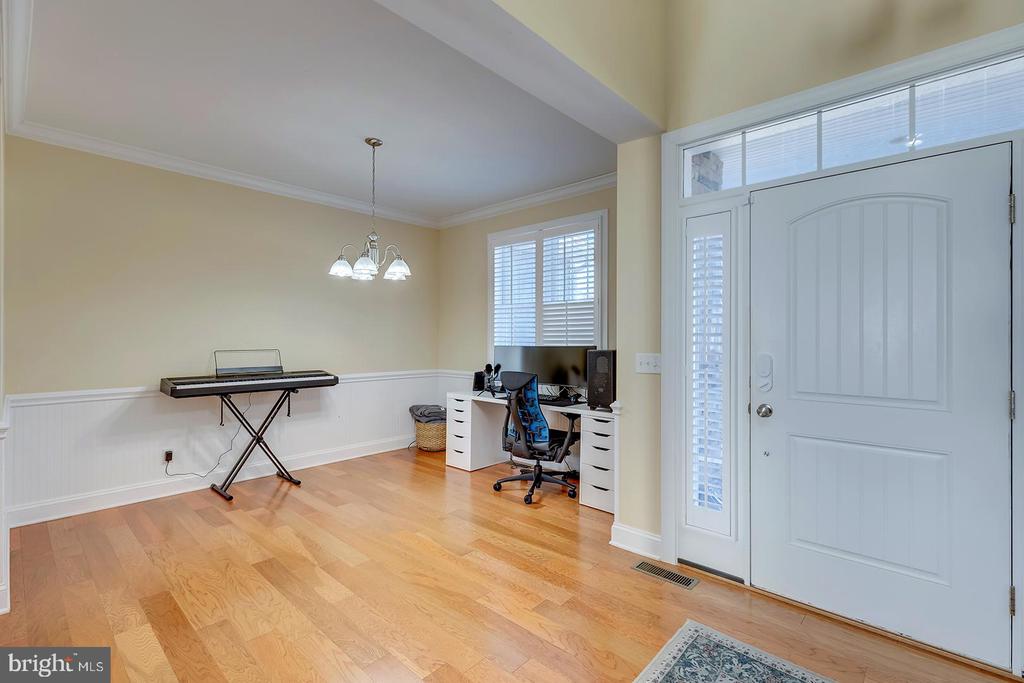 5600 CAMBERLY DRIVE