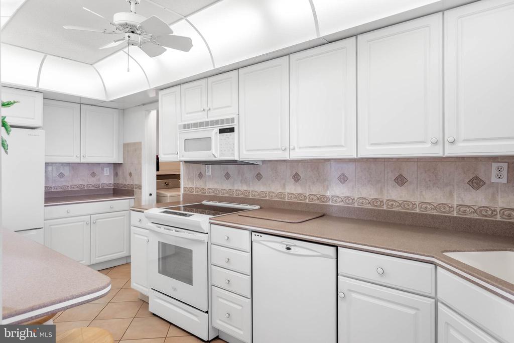 700C EDGEWATER HOUSE ROAD 700C