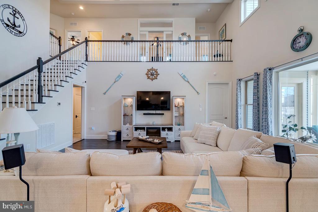 38555 GOLDFINCH LANE