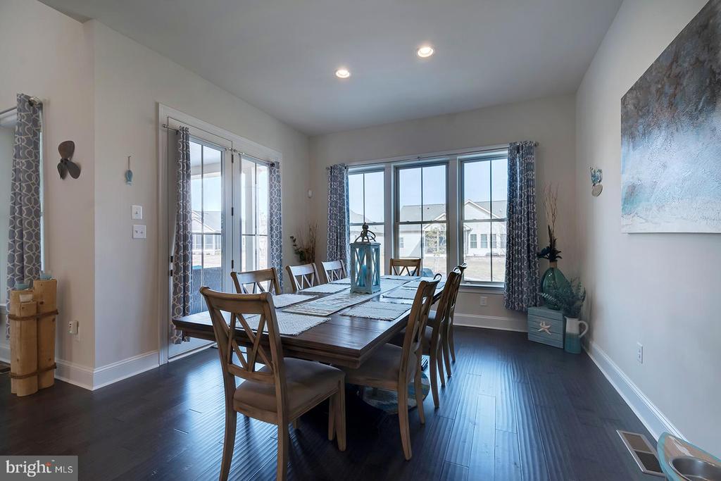 38555 GOLDFINCH LANE