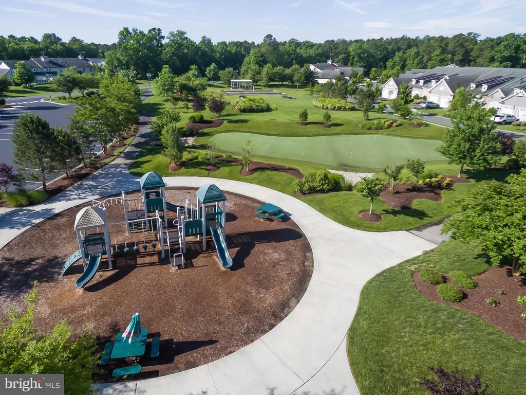 38555 GOLDFINCH LANE