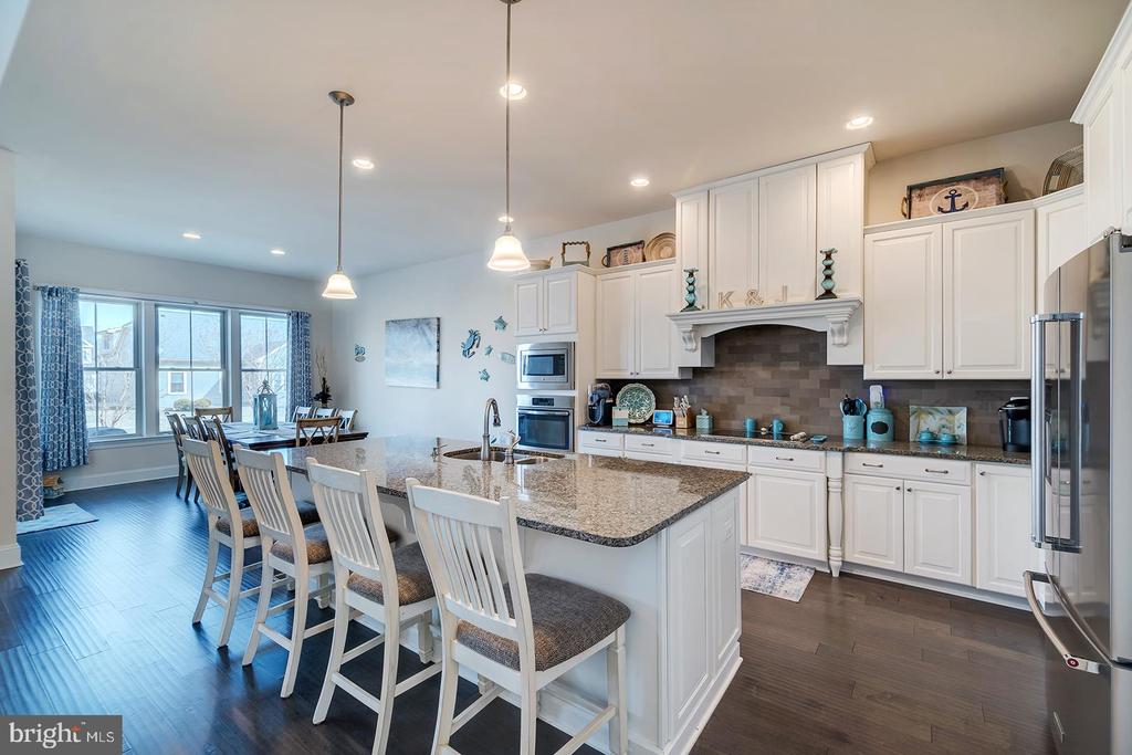 38555 GOLDFINCH LANE