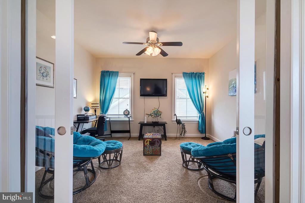 38555 GOLDFINCH LANE