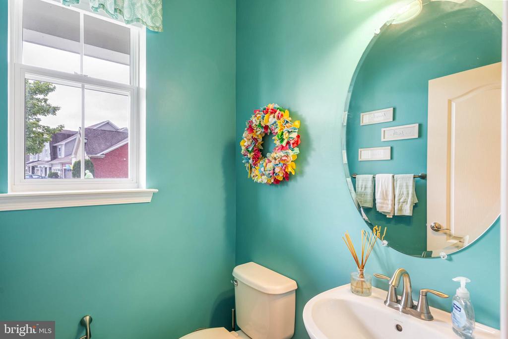 33285 LONE CEDAR LANDING