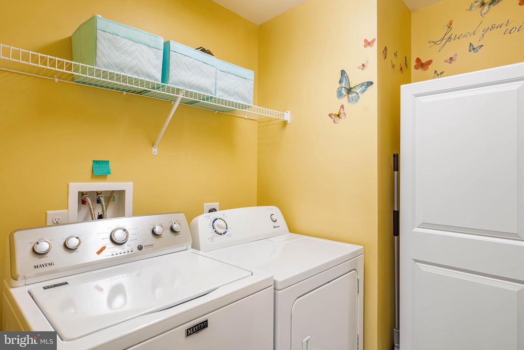 33285 LONE CEDAR LANDING