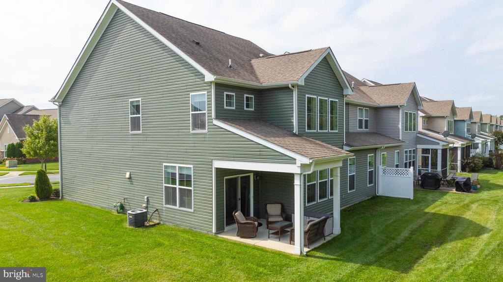 33285 LONE CEDAR LANDING