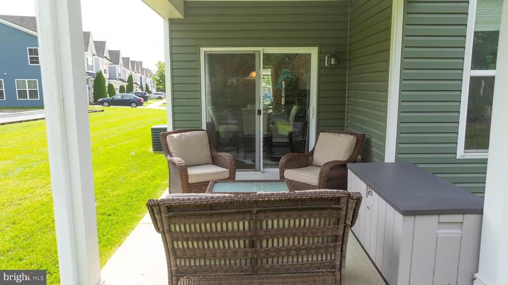 33285 LONE CEDAR LANDING