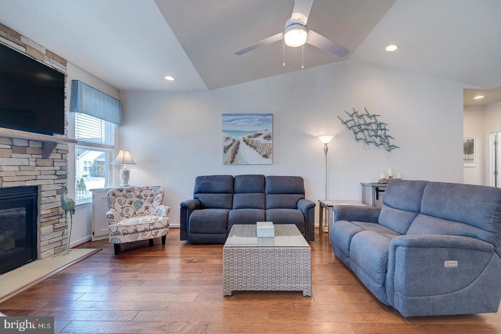34438 SPRING BROOK AVENUE