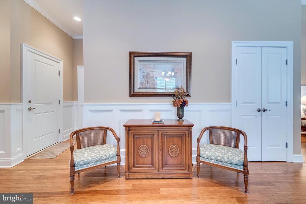 322 CAPTAINS CIRCLE