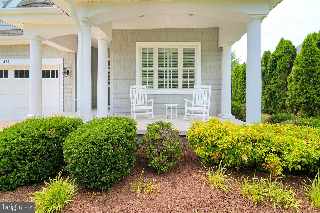 322 CAPTAINS CIRCLE