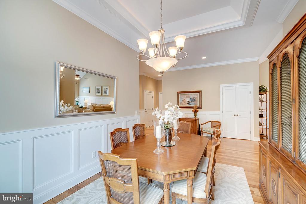 322 CAPTAINS CIRCLE