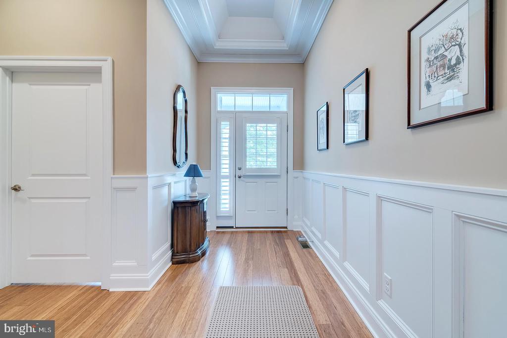 322 CAPTAINS CIRCLE