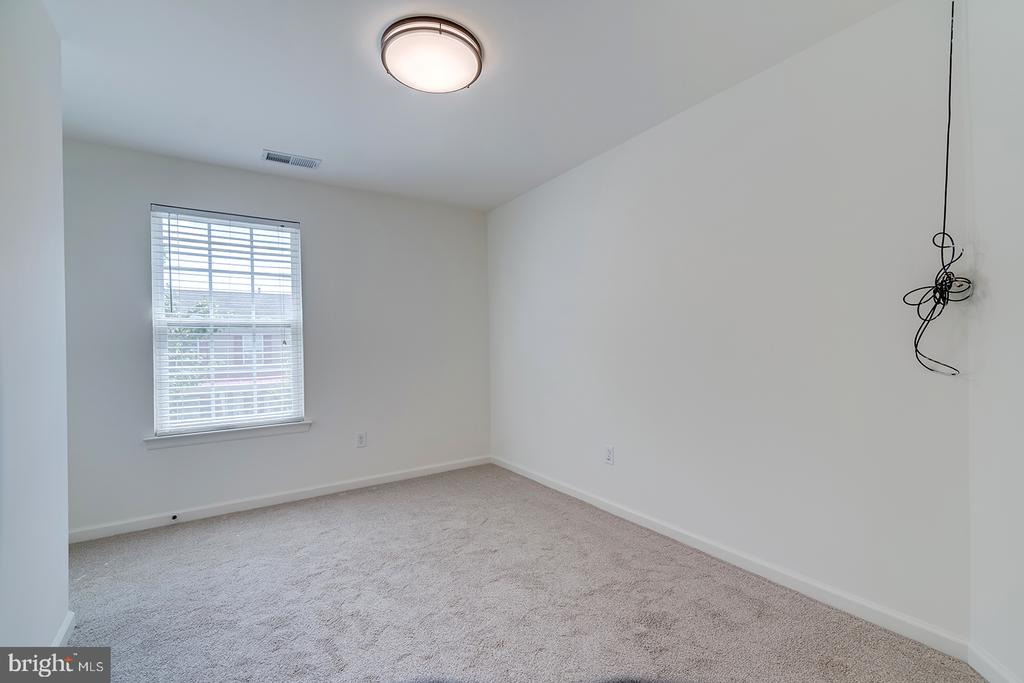 327 CARLTON DRIVE