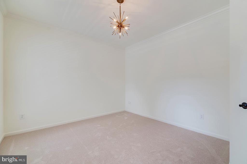 327 CARLTON DRIVE