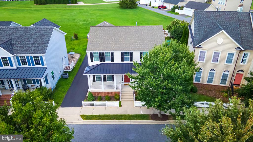 327 CARLTON DRIVE