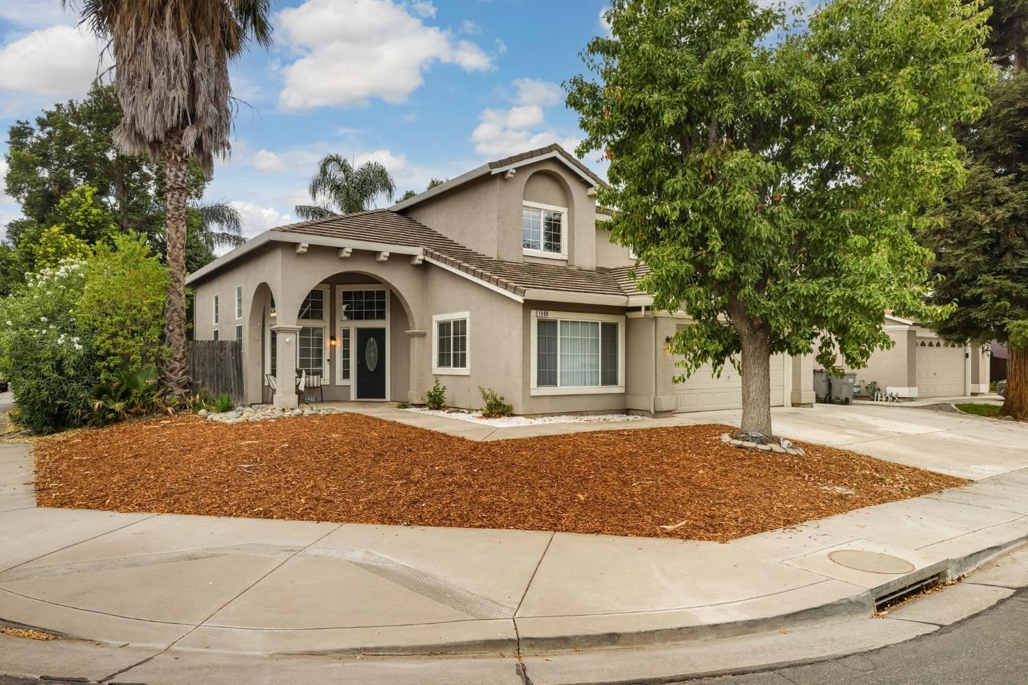 1988 Hackett Dr
