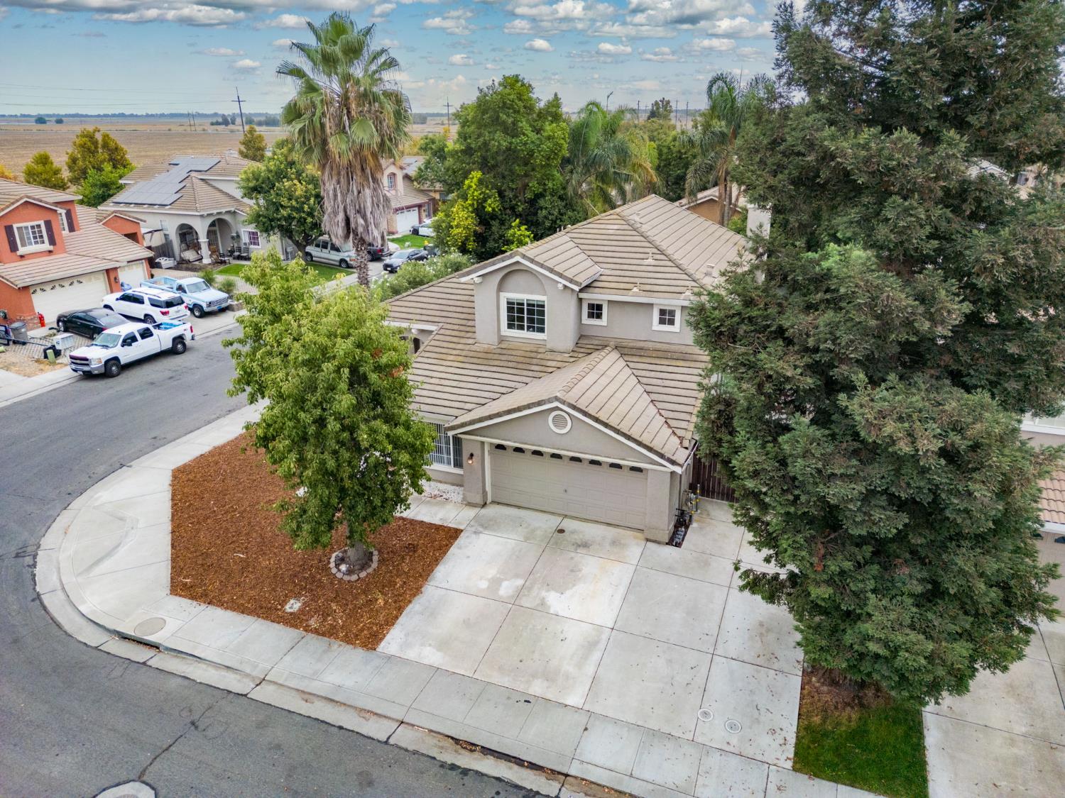 1988 Hackett Dr