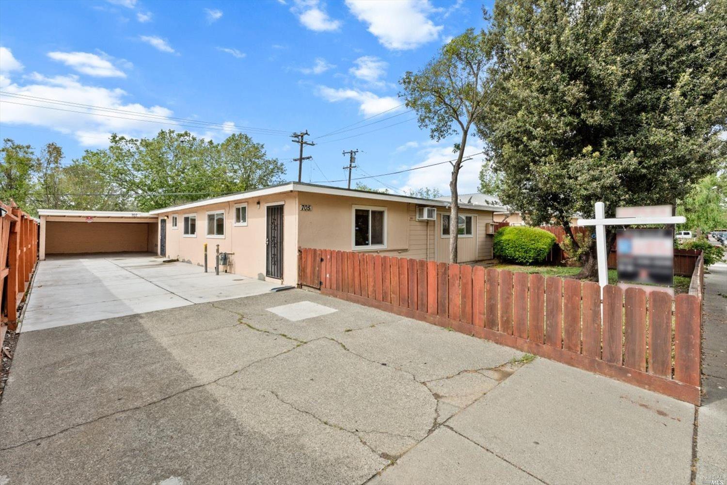 705-707 Oregon St