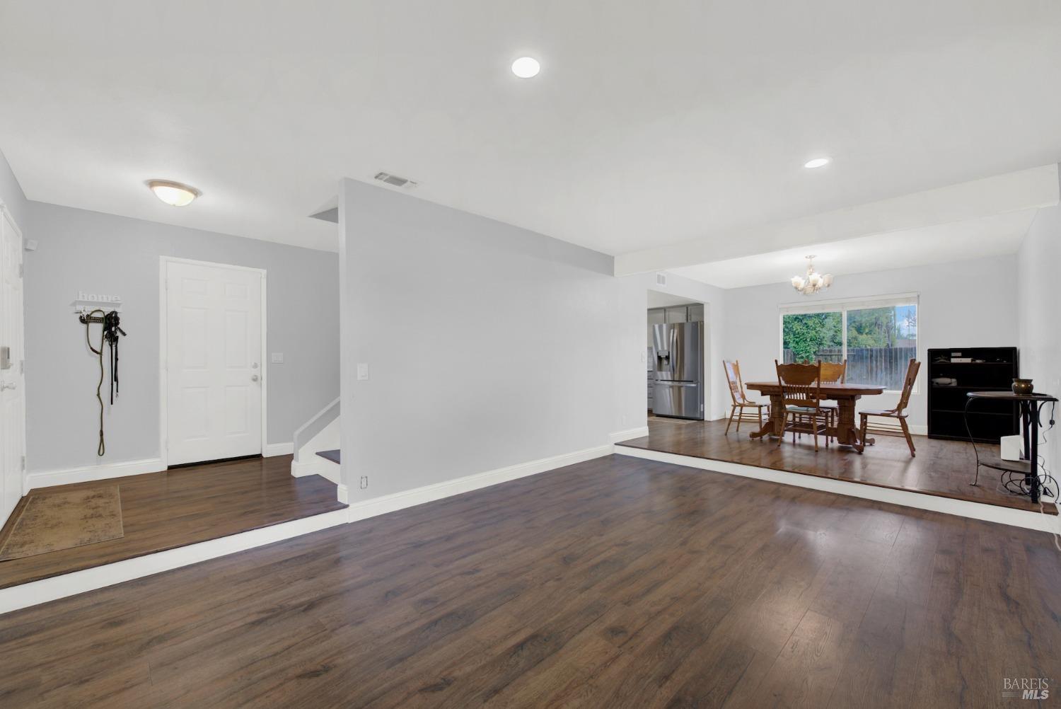 354 Woodhaven Dr