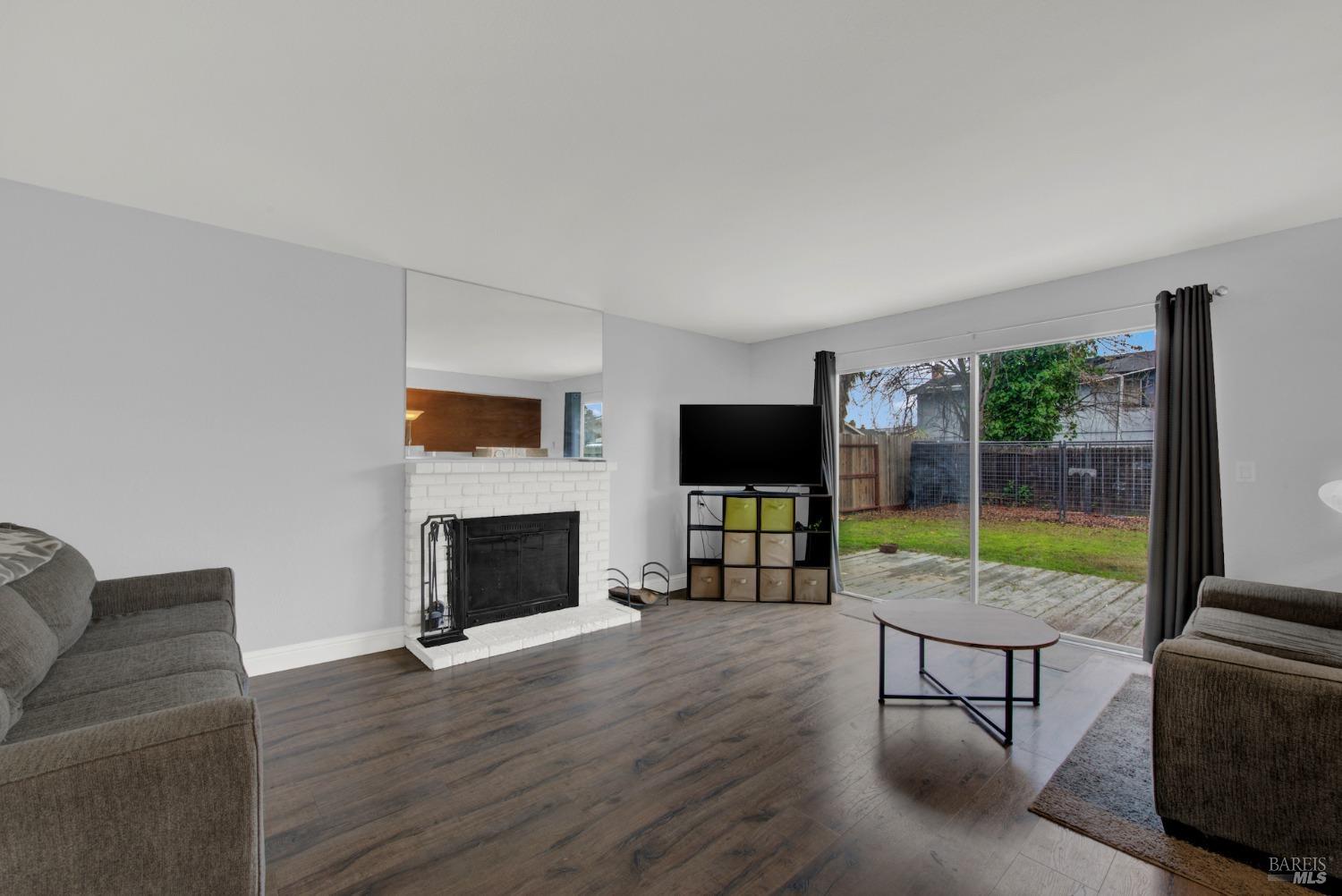 354 Woodhaven Dr