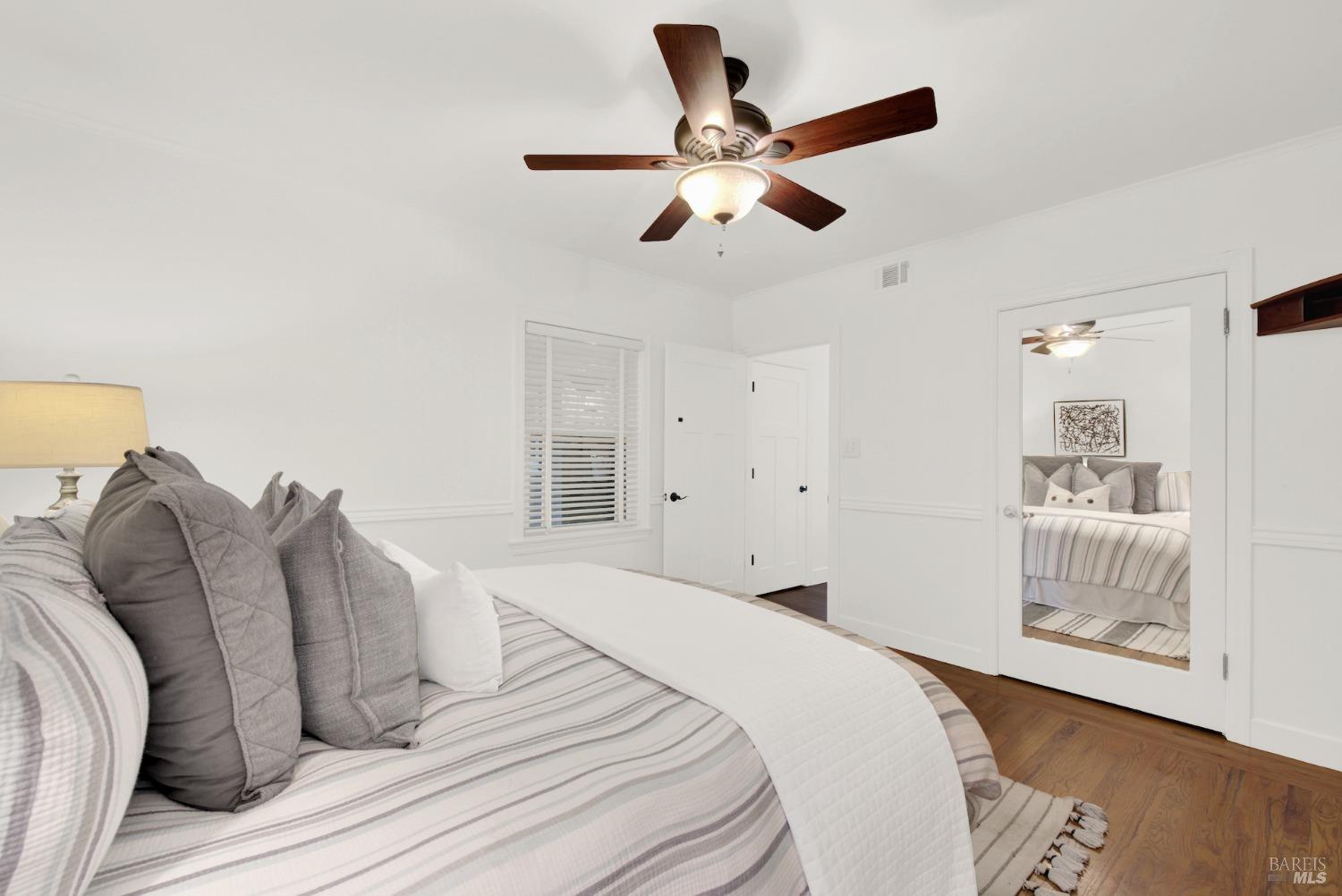 323 Buck Ave