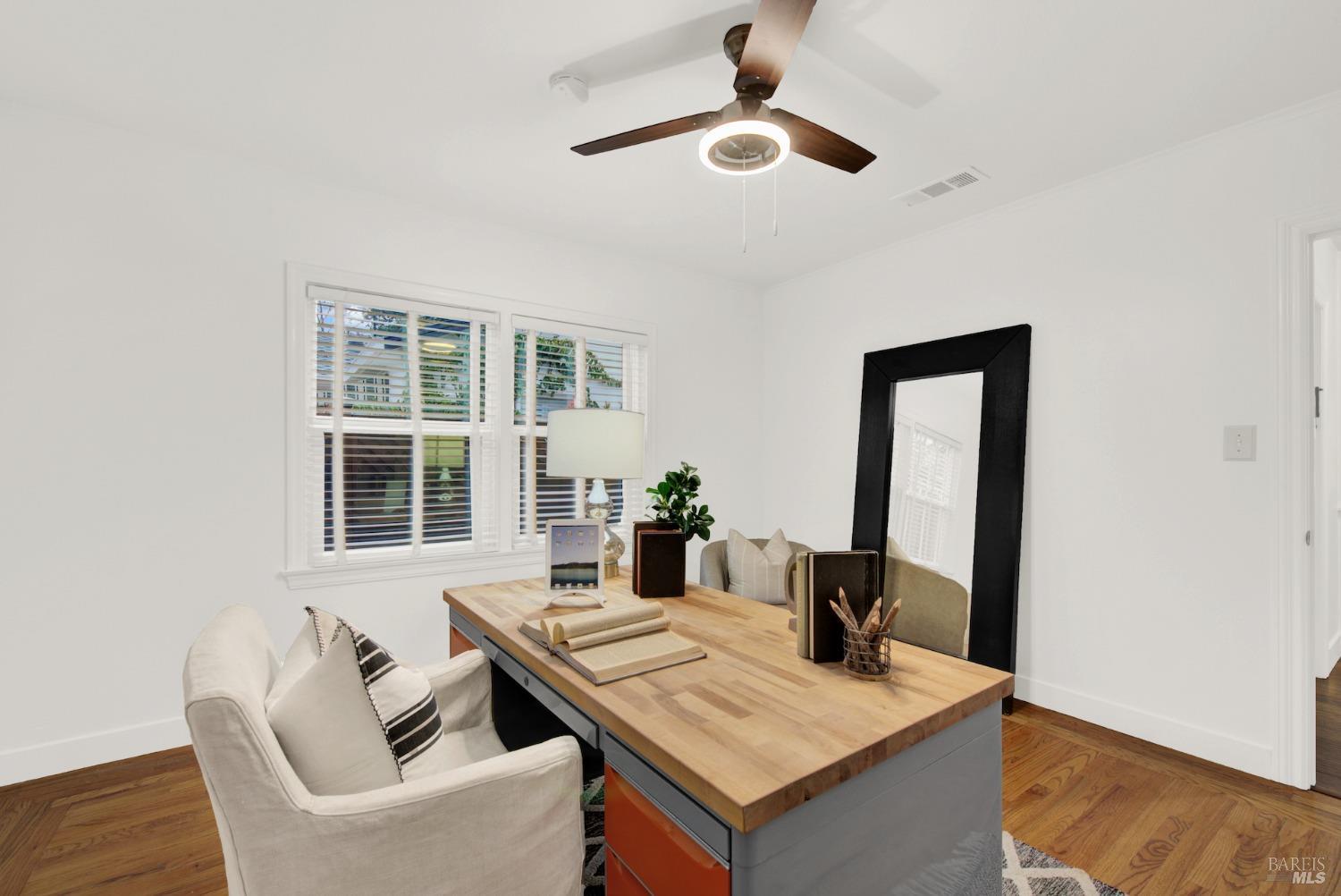 323 Buck Ave