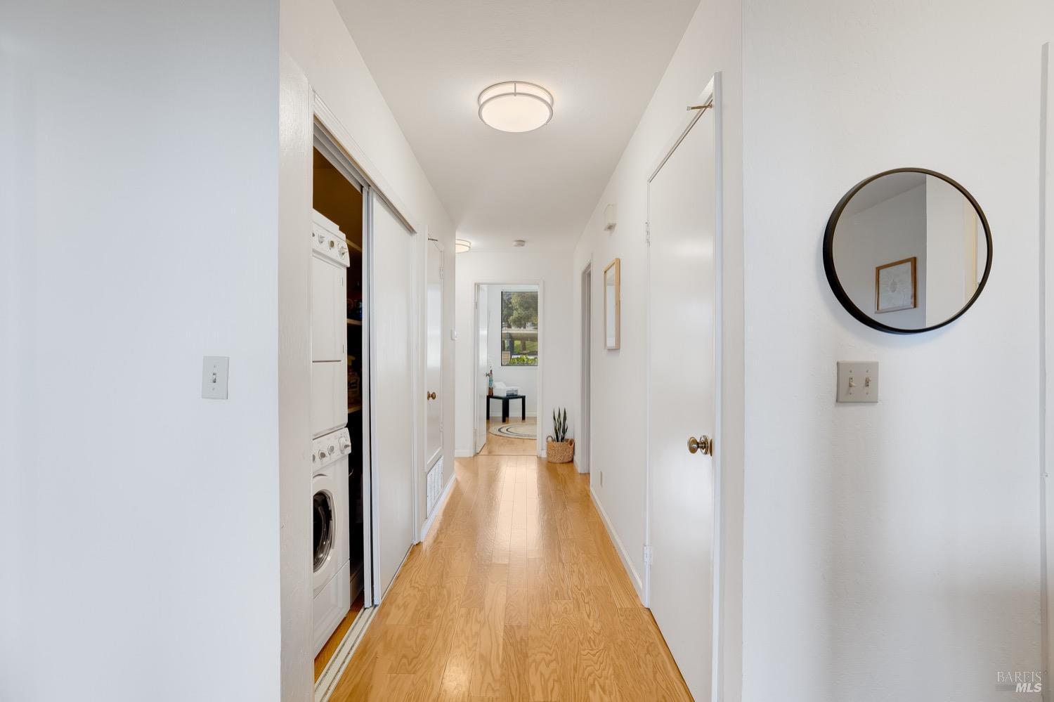 3753 Stoneglen North