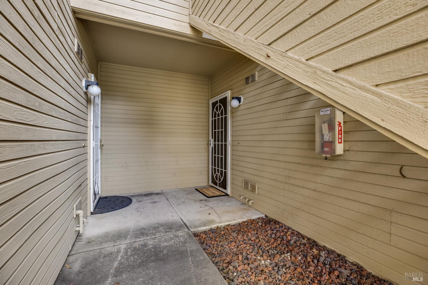 3753 Stoneglen North