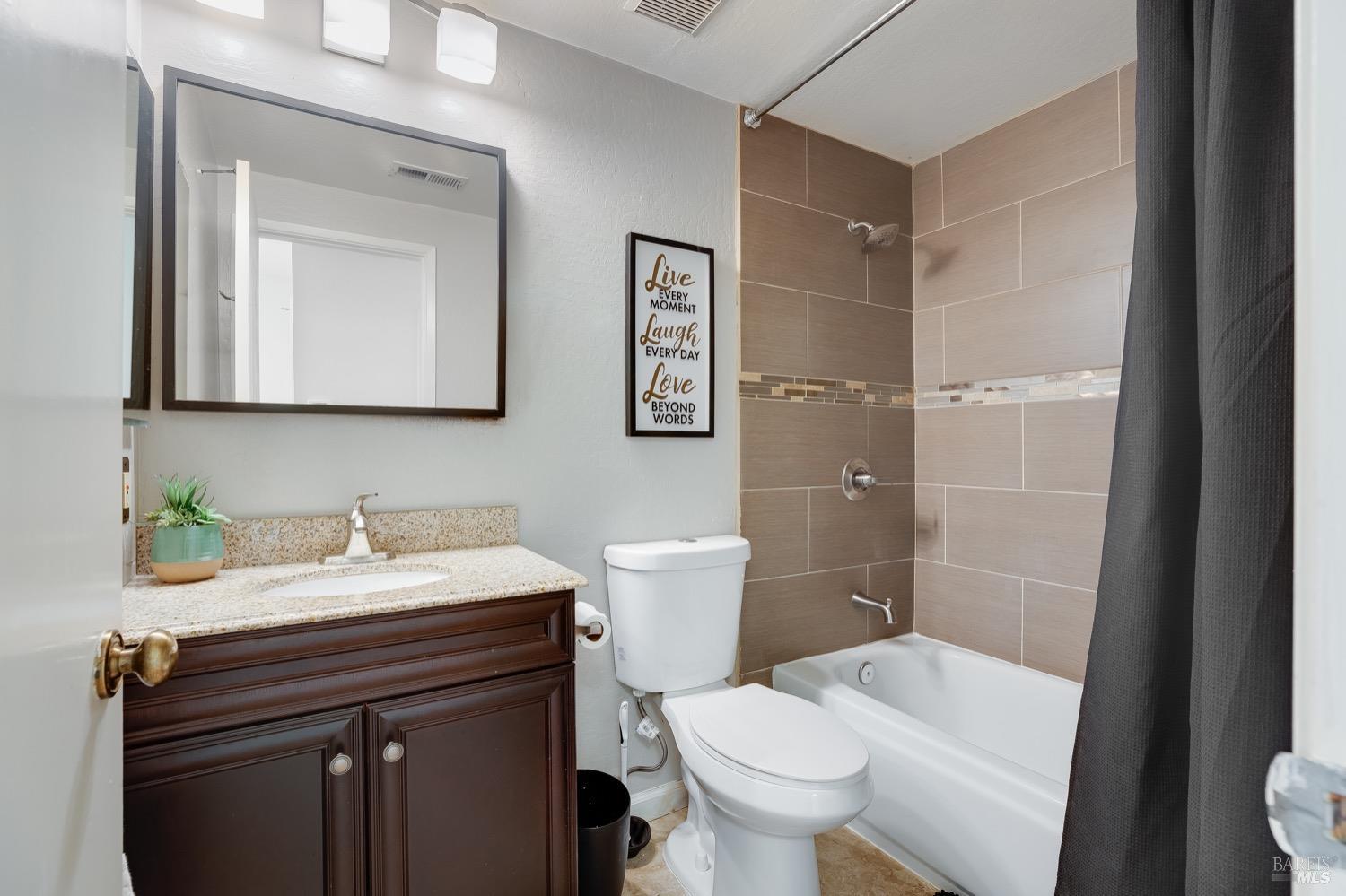 3753 Stoneglen North