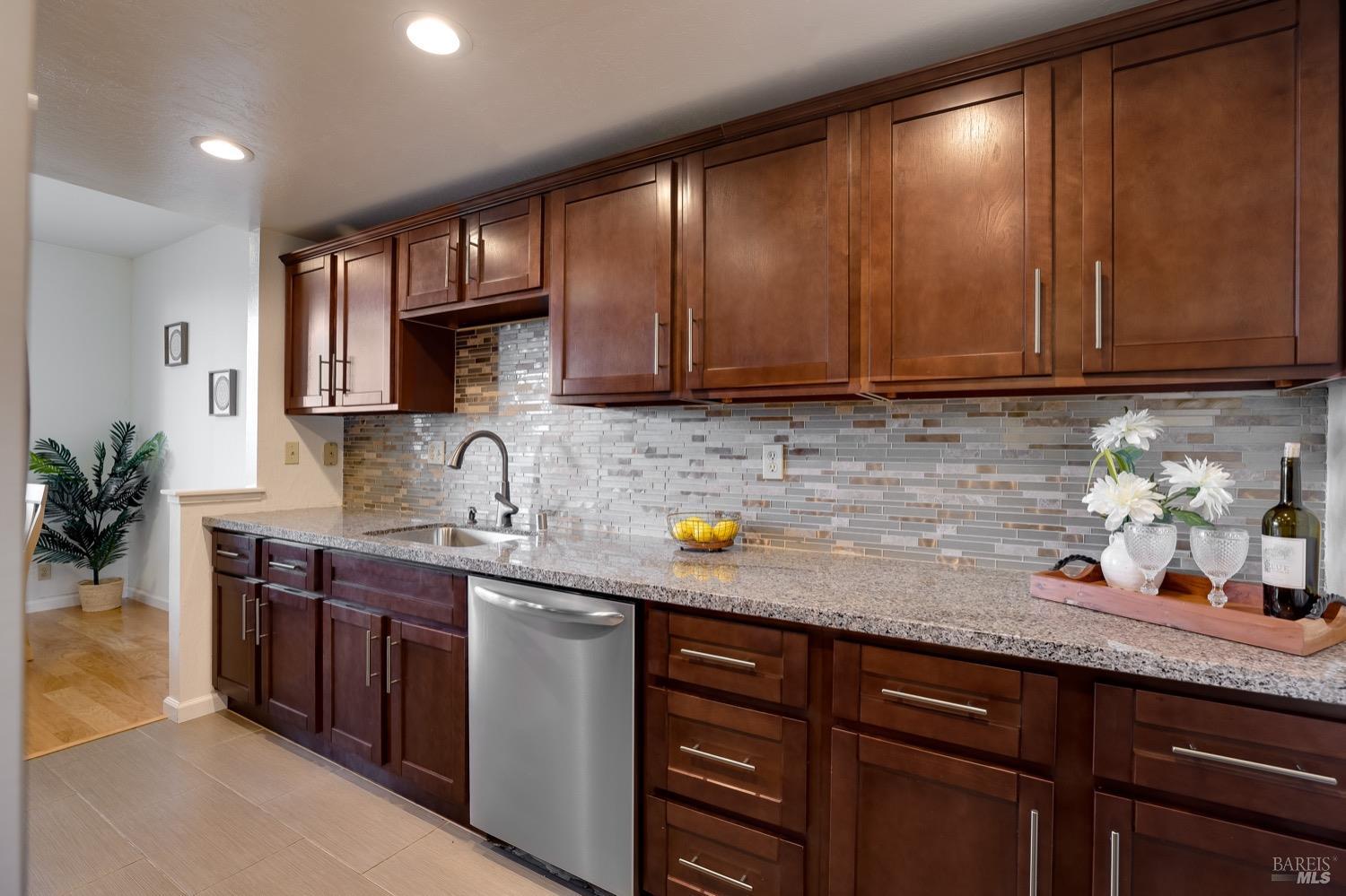 3753 Stoneglen North
