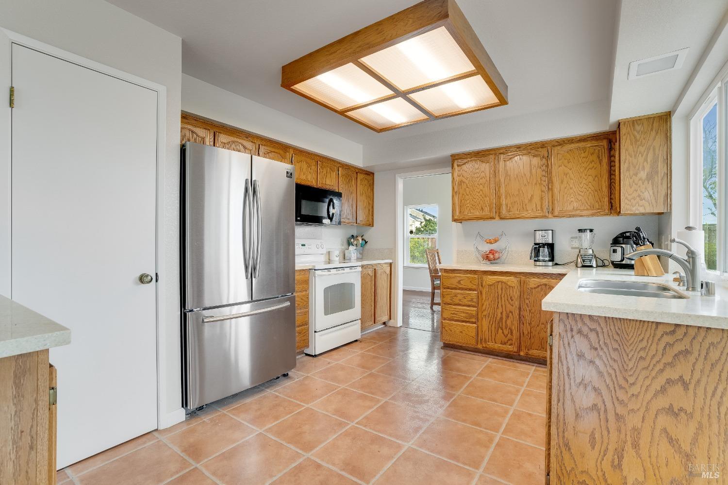 560 Daffodil Dr