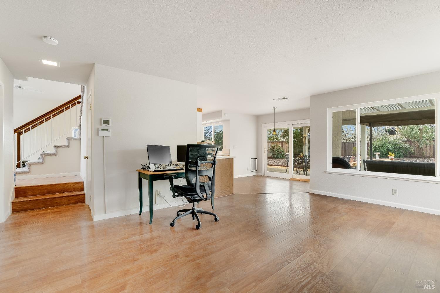 560 Daffodil Dr