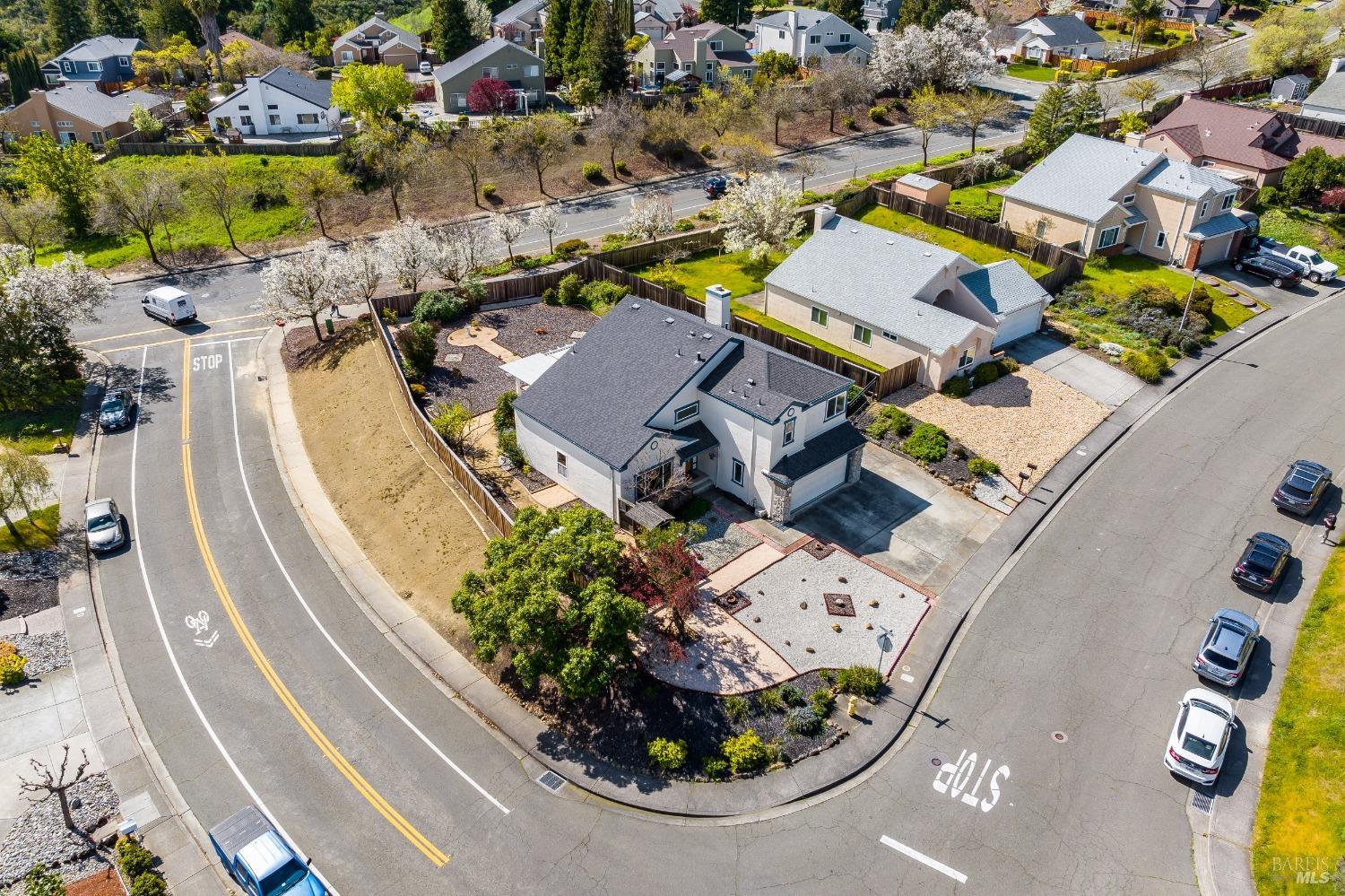 560 Daffodil Dr