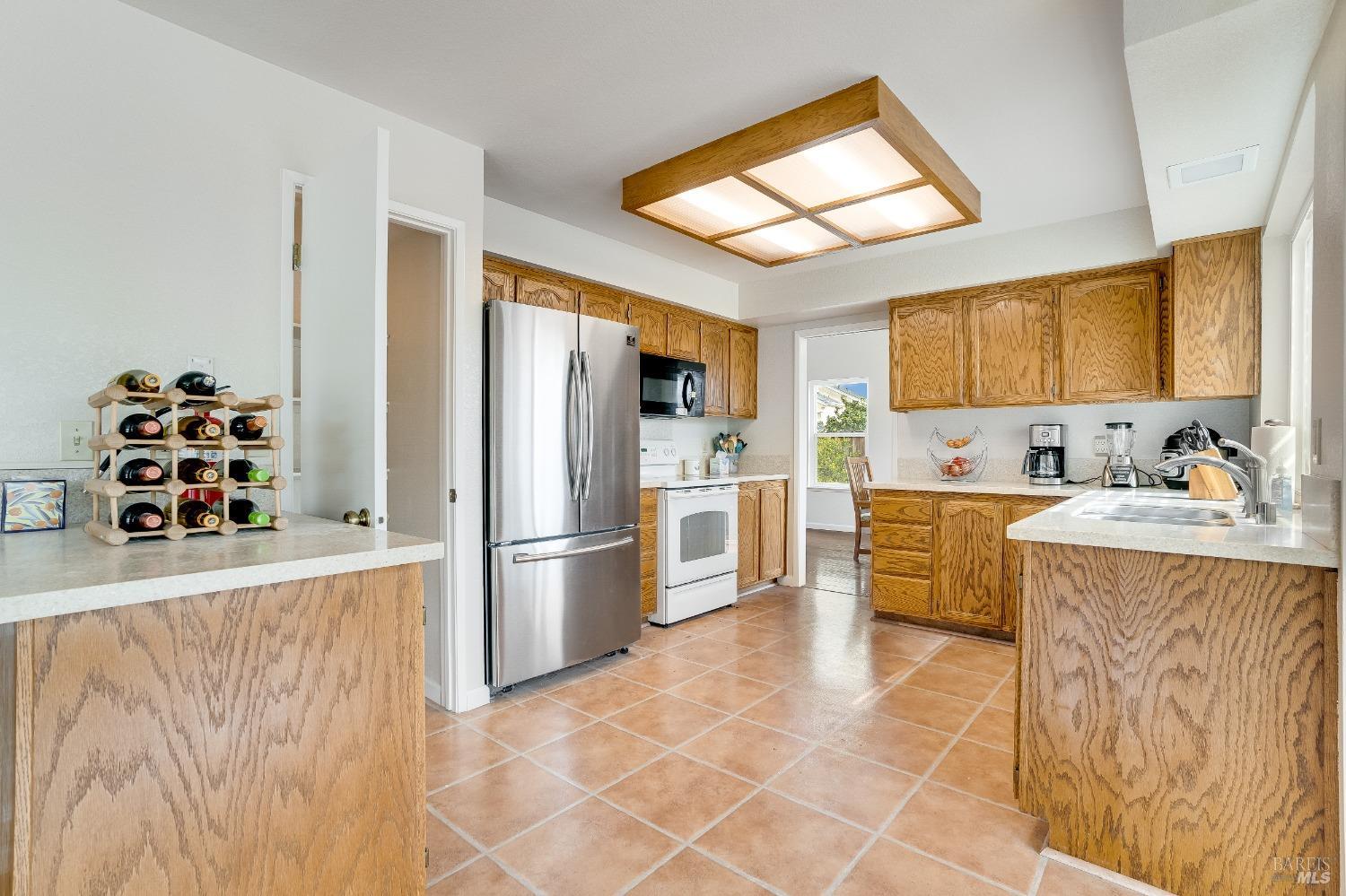 560 Daffodil Dr