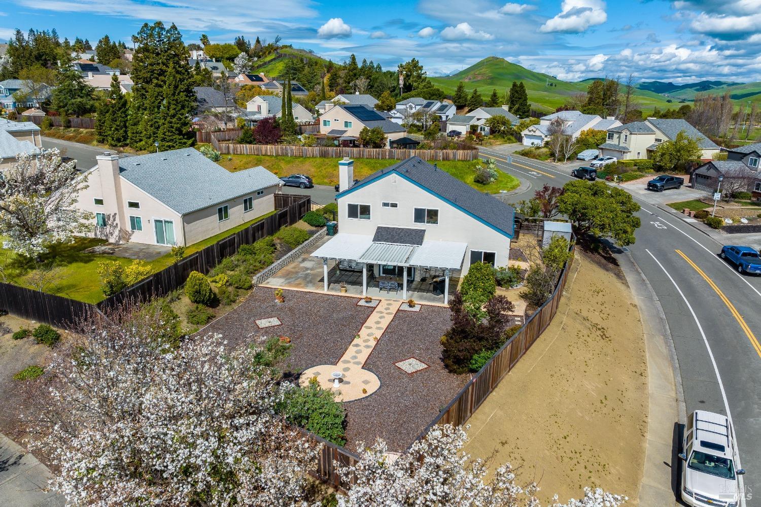 560 Daffodil Dr
