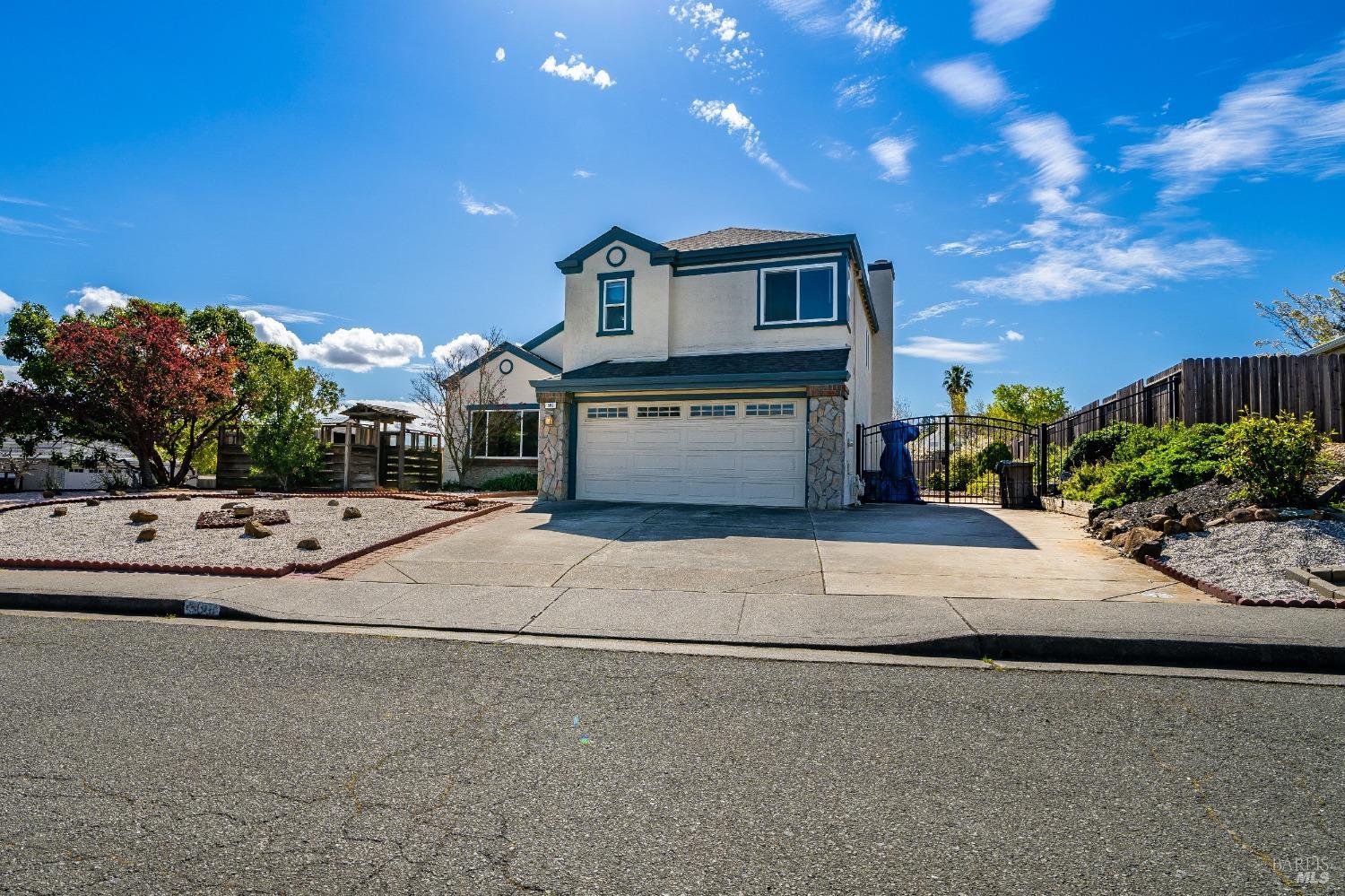 560 Daffodil Dr