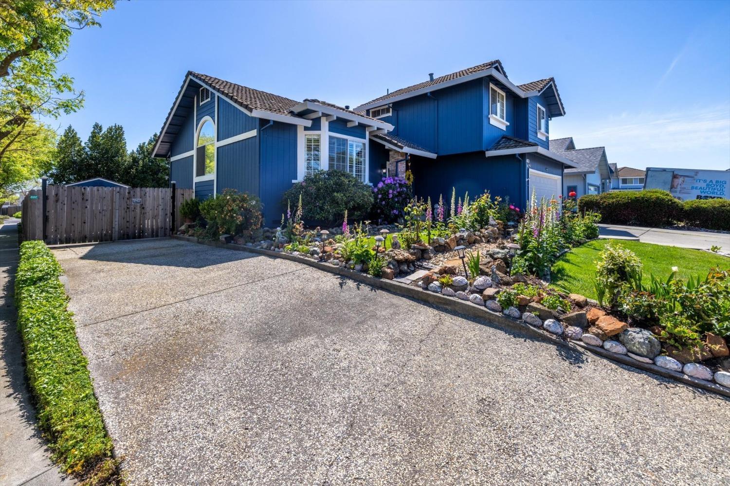 997 Chalice Ct