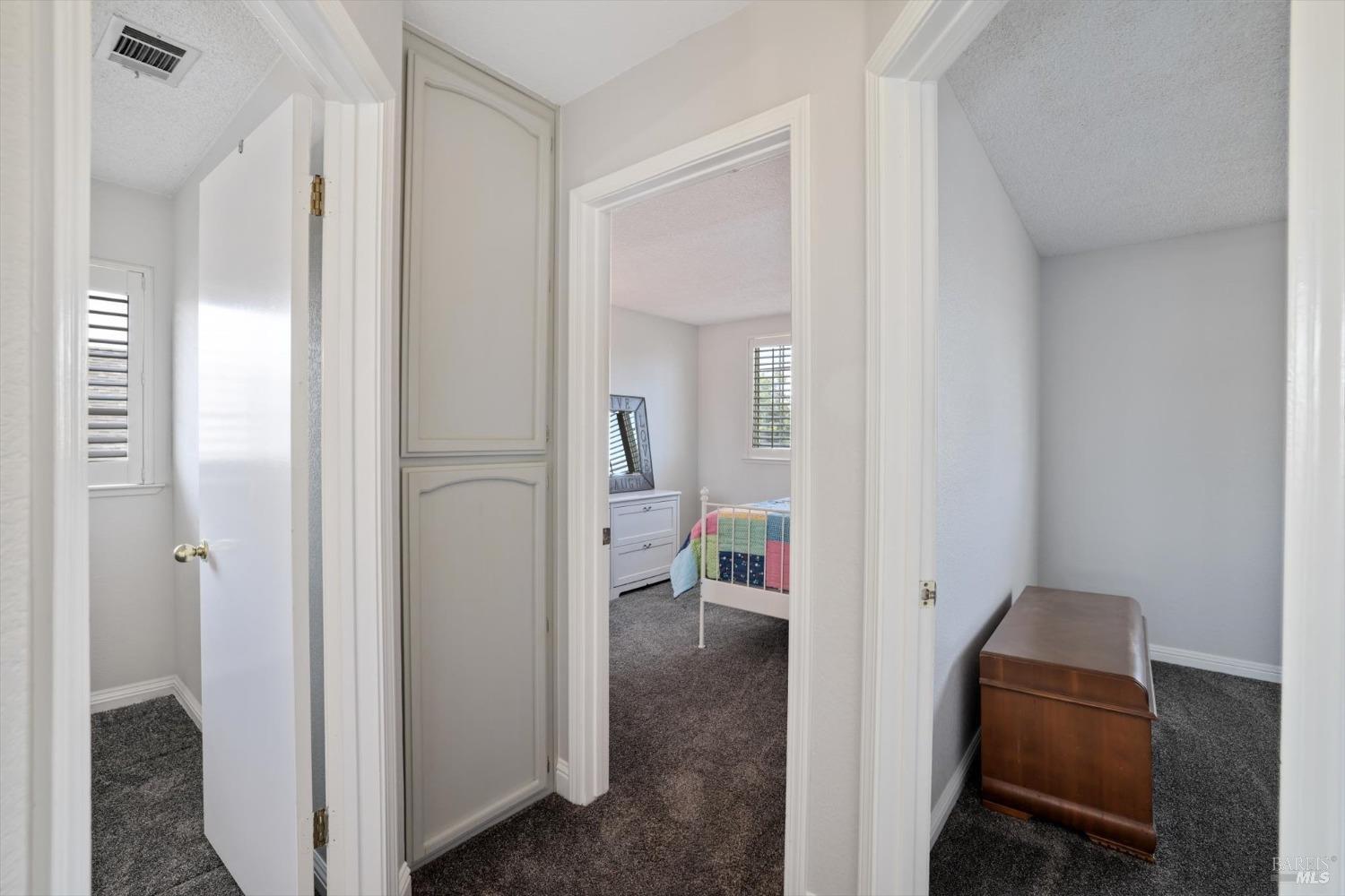 997 Chalice Ct