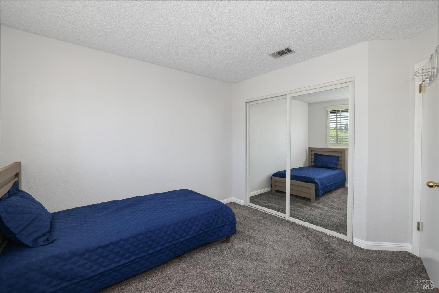 997 Chalice Ct