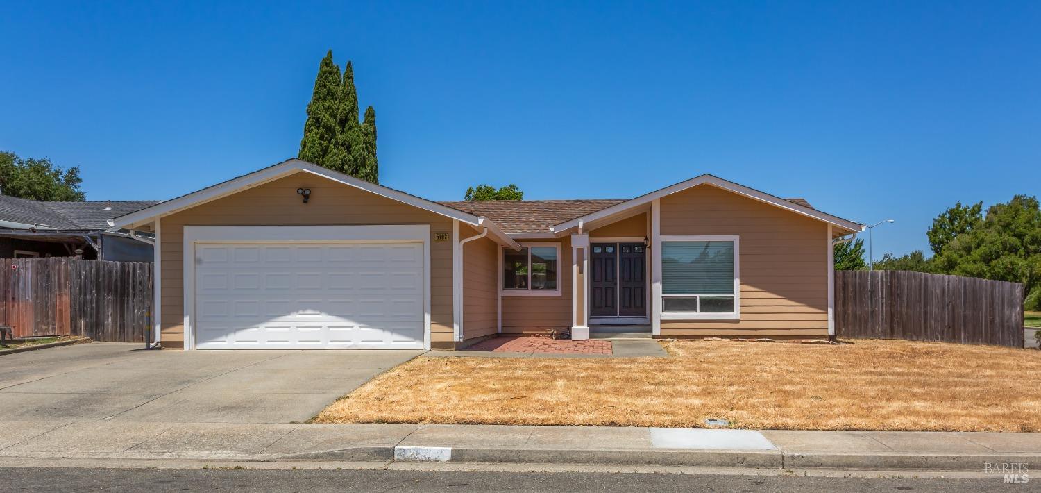 5102 Carriage Ct