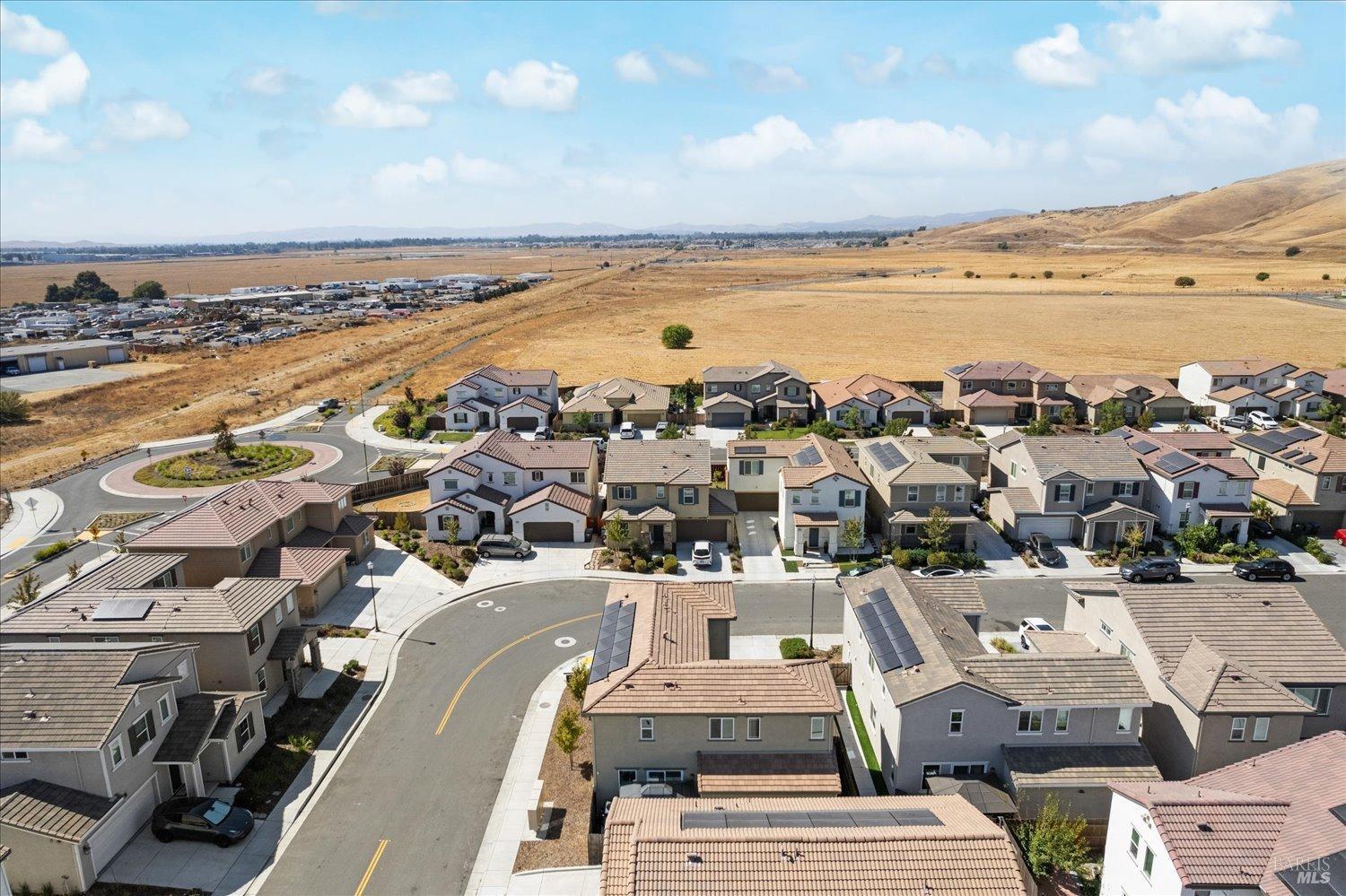5004 Gurnett Ln